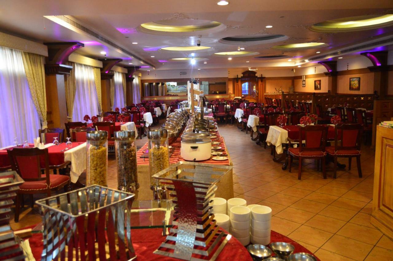 Joys Palace Hotel Thrissur Екстериор снимка